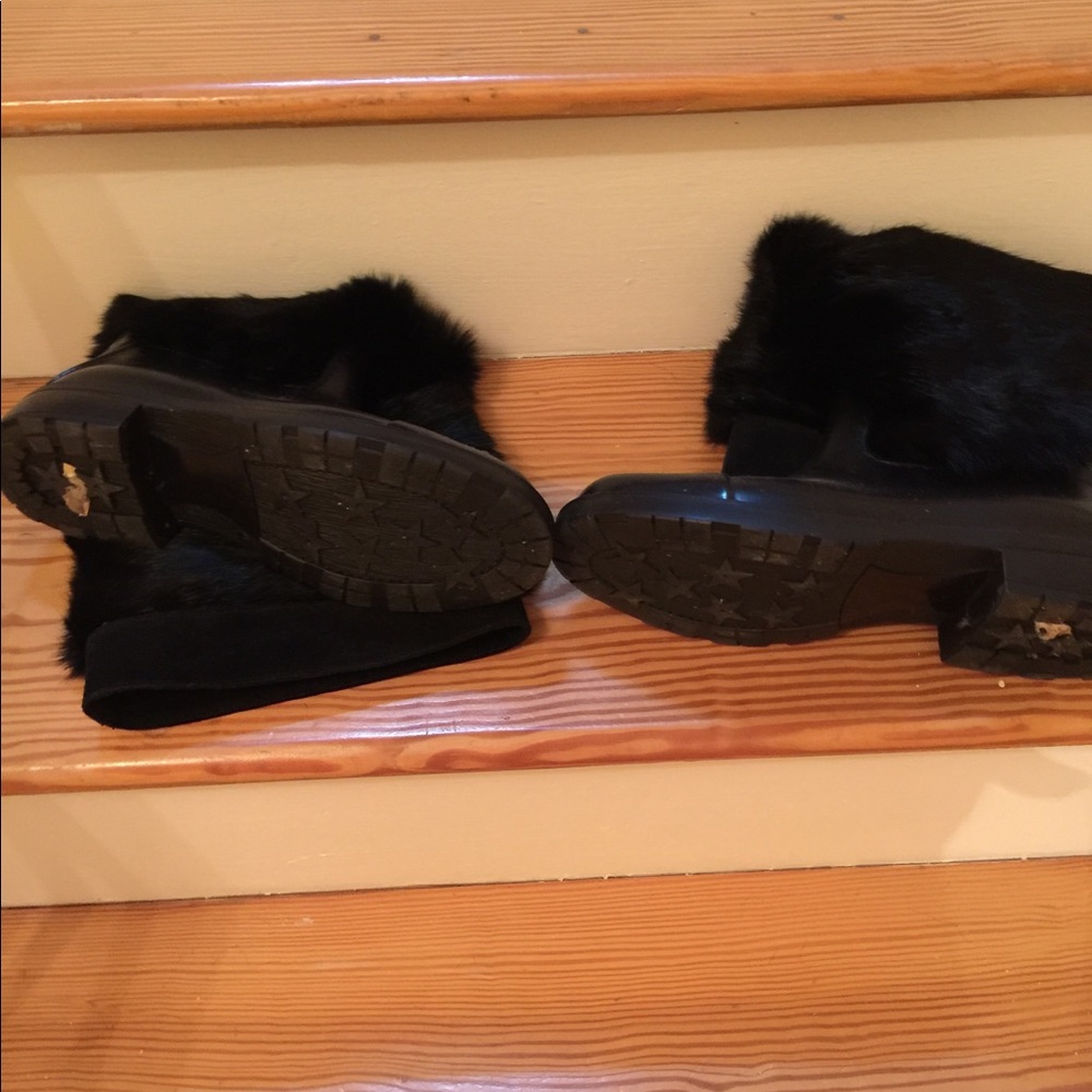 Boots - Picture 4 of 6